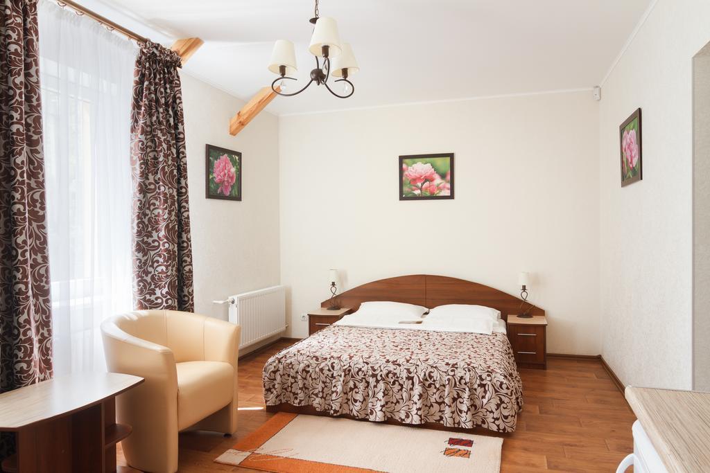 Complimente Guest House Charków Zewnętrze zdjęcie