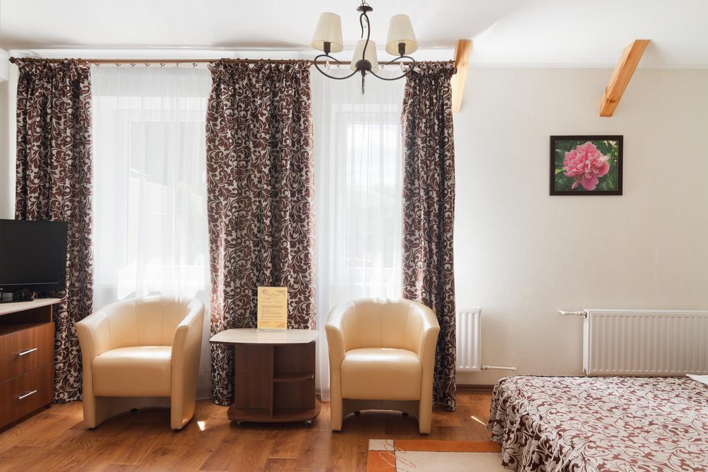 Complimente Guest House Charków Zewnętrze zdjęcie