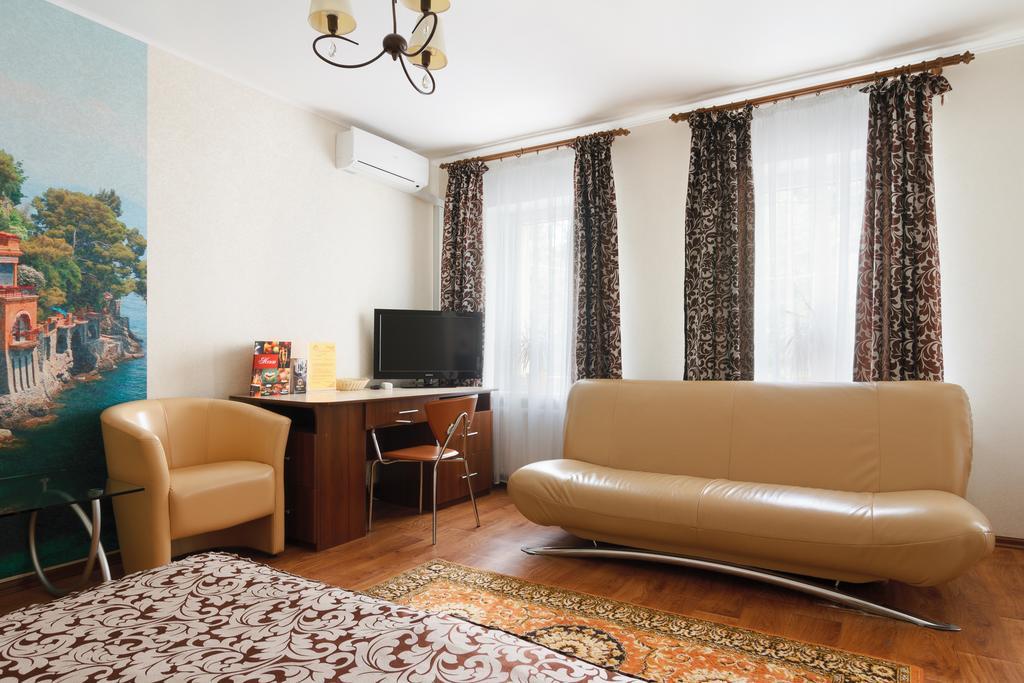 Complimente Guest House Charków Zewnętrze zdjęcie